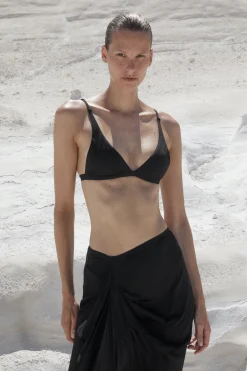 Lana Bikini Top - Black (Embodee™)