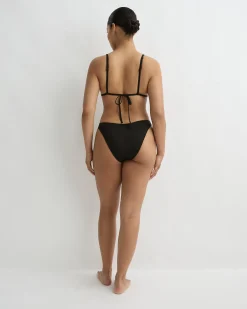 Lulu Bikini Top - Black (Embodee™)
