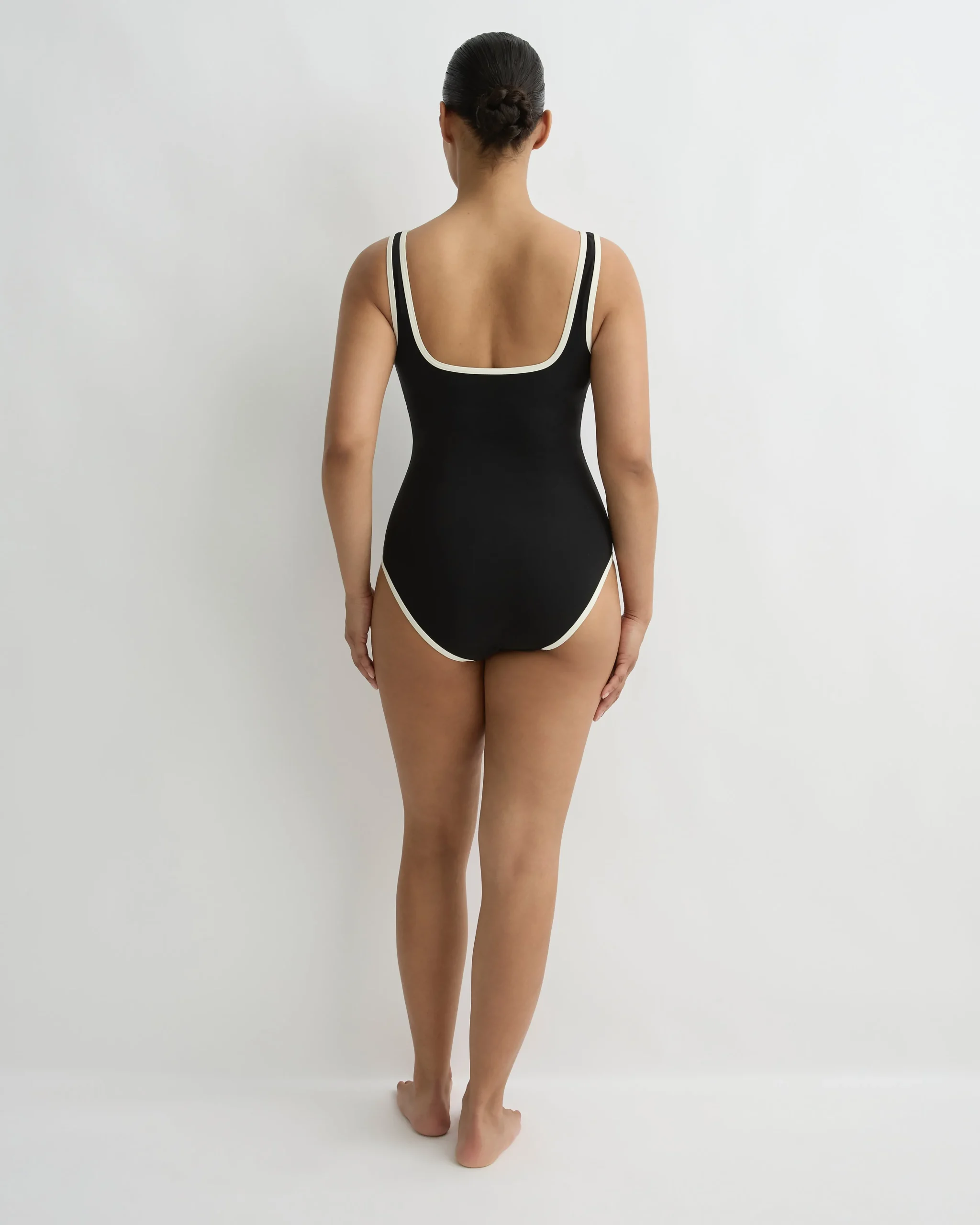 Mckenna One Piece - Black (Sculpteur®)